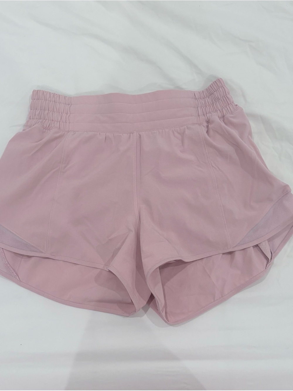 Lululemon Hotty Hot HR Shorts 2.5” Pink Haze size 6